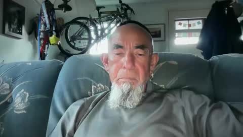 does it matter online show from November 8, 2025, 11:14 pm