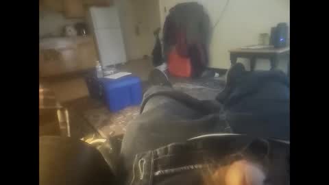 mr732995 online show from April 22, 2026, 8:43 pm