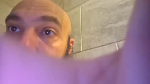 Mr8 online show from January 5, 2026, 6:00 pm