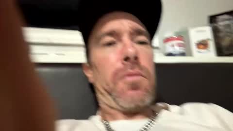 mr_a420 online show from December 17, 2025, 9:21 pm