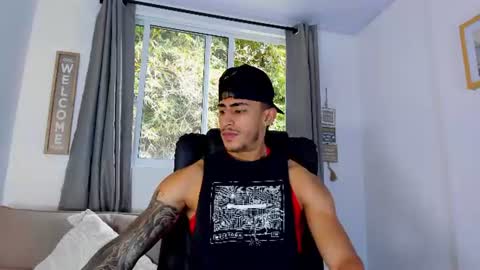 Snapshot of mr_adrian_ chatting on June 30, 2026, 5:47 pm online show from June 30, 2026, 5:47 pm