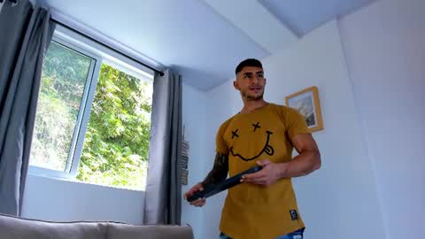 Snapshot of mr_adrian_ chatting on July 2, 2026, 6:47 pm online show from July 2, 2026, 6:47 pm