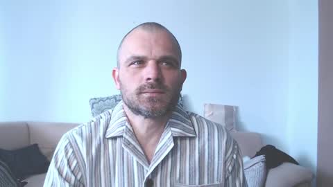 mr_alpacino online show from April 4, 2026, 11:08 am