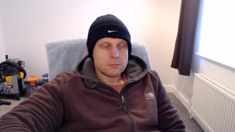 Mr Baldy Likes to Chat online show from December 1, 2025, 12:32 pm