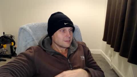 Mr Baldy Likes to Chat online show from December 2, 2025, 12:38 am