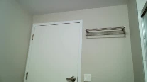 Snapshot of mr_deep1 chatting on February 9, 2026, 4:00 pm James online show from February 9, 2026, 4:00 pm
