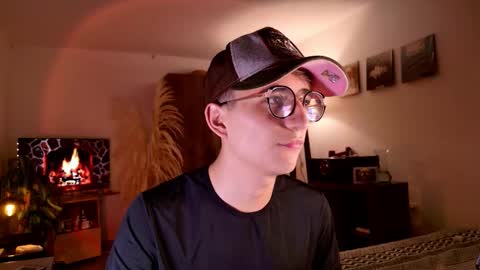 Mr Evans online show from October 16, 2025, 1:12 pm