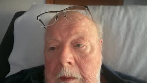 Jess online show from December 1, 2025, 7:19 pm