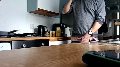 mr_i_ online show from February 1, 2025, 10:05 am