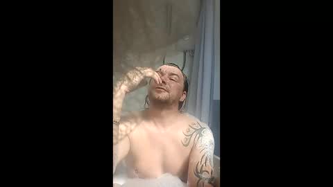 mr_i_ online show from April 19, 2026, 9:19 am