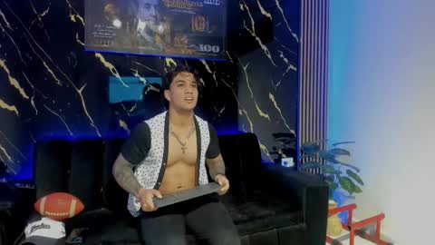 mr_maximo online show from February 13, 2026, 3:46 am