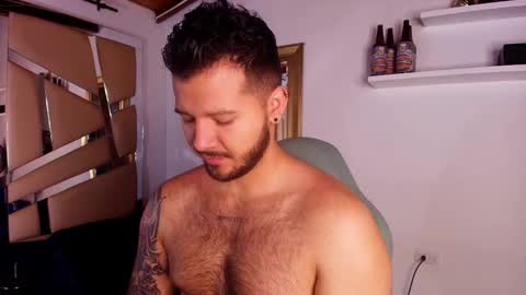 MIKEE online show from October 11, 2025, 3:06 am