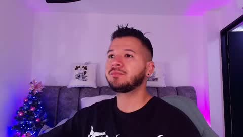 MIKEE online show from January 14, 2026, 3:01 am