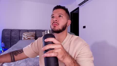 MIKEE online show from January 18, 2026, 3:10 am