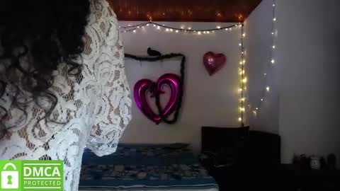 Mr  Mrs Curie online show from December 7, 2024, 3:08 pm