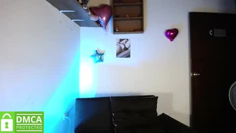 Mr  Mrs Curie online show from January 25, 2025, 10:18 pm