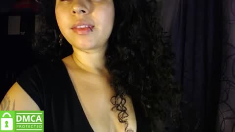 Snapshot of mr_mrscurie chatting on July 2, 2026, 4:51 am Mr Mrs Curie online show from July 2, 2026, 4:51 am