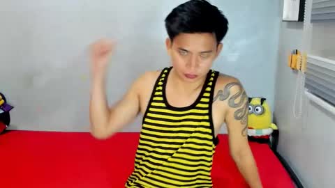 KYLE online show from October 22, 2025, 11:43 am