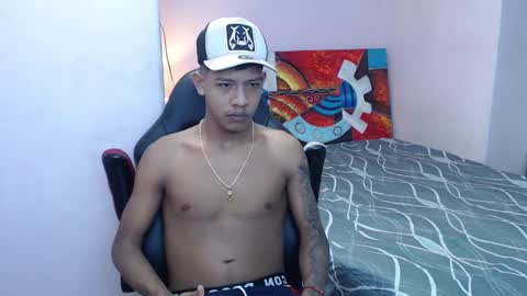 mr_stiven_ online show from February 8, 2025, 2:47 am