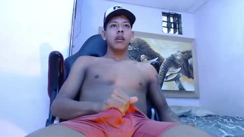 mr_stiven_ online show from February 15, 2025, 6:23 am