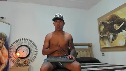 mr_stiven_ online show from April 30, 2026, 3:57 am
