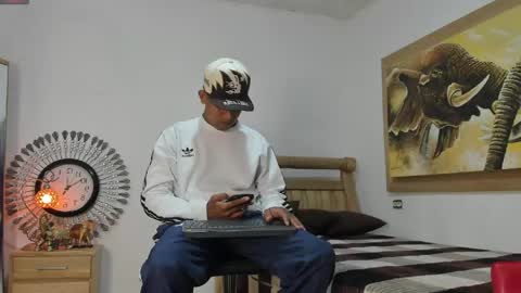 mr_stiven_ online show from May 2, 2026, 3:00 am