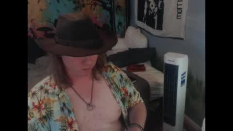 mr_strawberry online show from April 27, 2026, 3:10 pm
