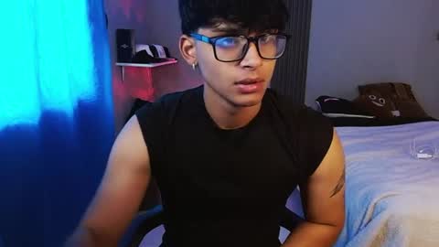 Snapshot of mr_yisuz chatting on July 20, 2026, 12:29 pm yisuz online show from July 20, 2026, 12:29 pm