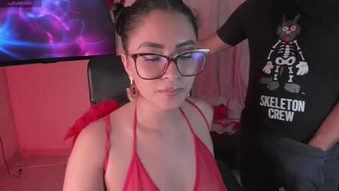 Mr.  Mrs. Smith  online show from September 20, 2025, 3:29 am