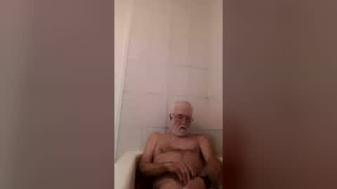 Snapshot of mrbighotcock12 chatting on June 21, 2026, 9:39 pm mrbighotcock12 online show from June 21, 2026, 9:39 pm