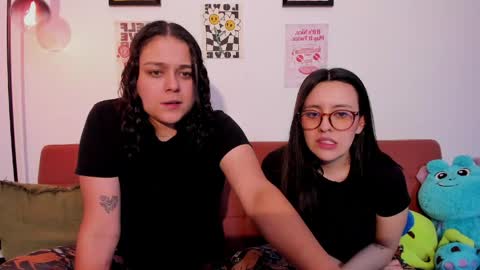 Laura online show from April 22, 2026, 1:41 am