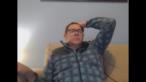 Snapshot of mrcaruso chatting on November 28, 2025, 7:00 am Mrcaruso online show from November 28, 2025, 7:00 am