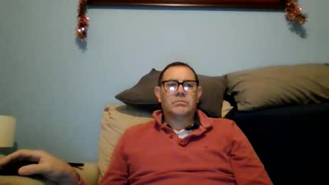 Snapshot of mrcaruso chatting on December 22, 2025, 6:32 am Mrcaruso online show from December 22, 2025, 6:32 am