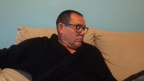 Snapshot of mrcaruso chatting on April 22, 2026, 5:21 am Mrcaruso online show from April 22, 2026, 5:21 am