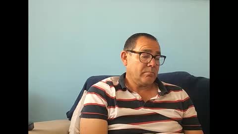 Snapshot of mrcaruso chatting on April 23, 2026, 10:58 am Mrcaruso online show from April 23, 2026, 10:58 am
