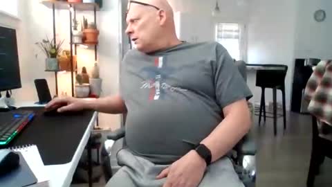 Snapshot of mrclean_55 chatting on June 23, 2026, 3:43 pm MrClean55 online show from June 23, 2026, 3:43 pm