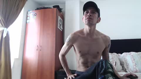 mrcock_col online show from January 20, 2025, 5:37 pm