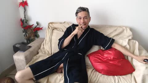 Snapshot of mrcock_col chatting on April 1, 2026, 12:50 pm mrcock_col online show from April 1, 2026, 12:50 pm