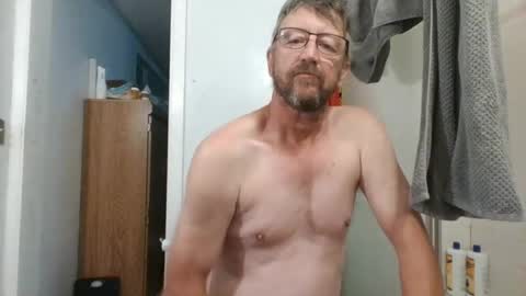 Snapshot of mrcumstain chatting on June 25, 2026, 5:39 pm mrcumstain online show from June 25, 2026, 5:39 pm