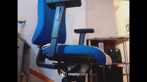 MrJohnsen1975 online show from February 10, 2026, 6:12 pm