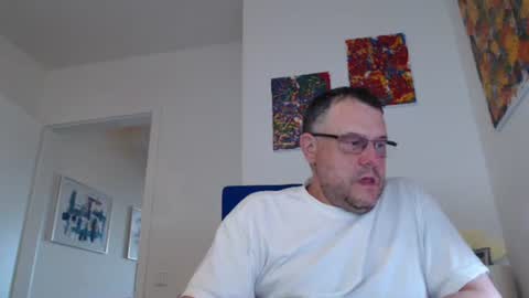 Snapshot of mrduplo1975 chatting on August 6, 2026, 2:19 pm MrJohnsen1975 online show from August 6, 2026, 2:19 pm