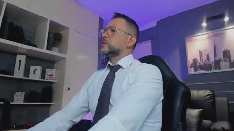 MrFrank. online show from September 30, 2025, 12:43 pm