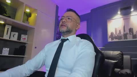 MrFrank. online show from December 19, 2025, 11:17 am