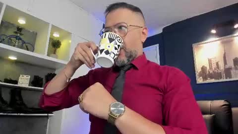 Snapshot of mrfrank_tattoo chatting on June 8, 2026, 4:29 pm MrFrank. online show from June 8, 2026, 4:29 pm