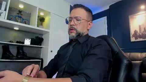 Snapshot of mrfrank_tattoo chatting on June 22, 2026, 12:57 pm MrFrank. online show from June 22, 2026, 12:57 pm