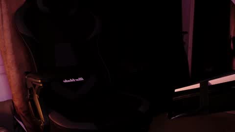 Snapshot of mrj9921 chatting on December 13, 2024, 12:39 pm Juan online show from December 13, 2024, 12:39 pm