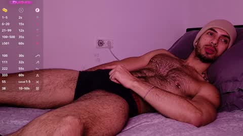 Snapshot of mrj9921 chatting on December 23, 2024, 2:07 pm Juan online show from December 23, 2024, 2:07 pm