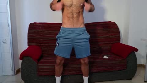 Snapshot of mrj9921 chatting on October 21, 2025, 4:41 pm Juan online show from October 21, 2025, 4:41 pm