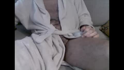 mrjoy2025 online show from February 11, 2026, 9:03 am