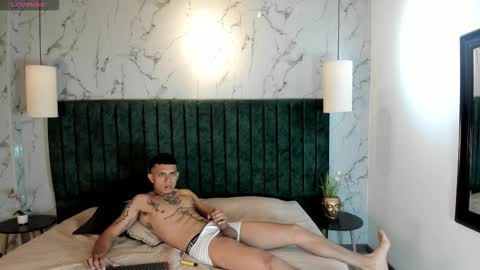 mrjustin_ online show from September 12, 2025, 9:15 pm